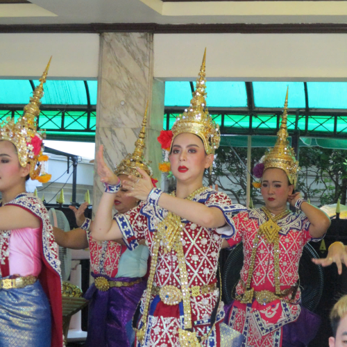 CÔNG TY TNHH DU LỊCH GOLDEN SKY